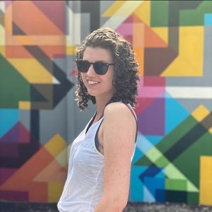 Meet your Posher, Jenna